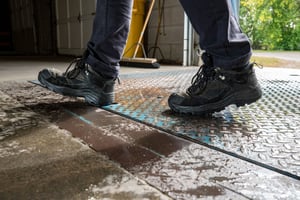black-boots-walking-on-shop-floor-3