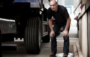 inspecting_truck-1-1