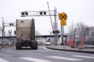 railroad-crossing-2